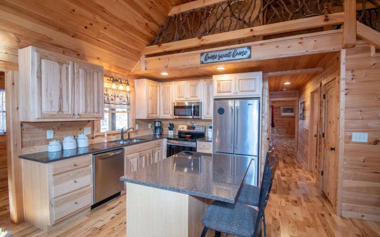 Hot-Tub 6 Seater, Fire-Pit, Master King Bed, Wineries, Pickleball, Resort Amenities Ellijay Exterior foto